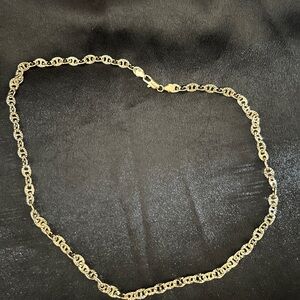 Elegant Gold Chain Necklace